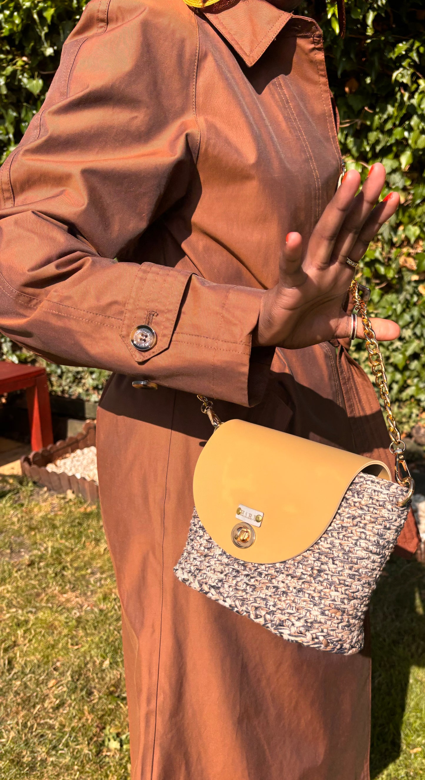 Ingwe Clutch Kaki